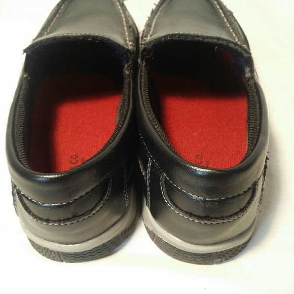Roebuck and Co, boys black shoes - Picture 3 of 7